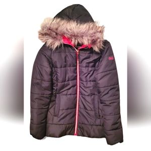 Black and pink winter jacket w/fur‎ lined hood, Size 16 RM 1958 by MROSEMONT